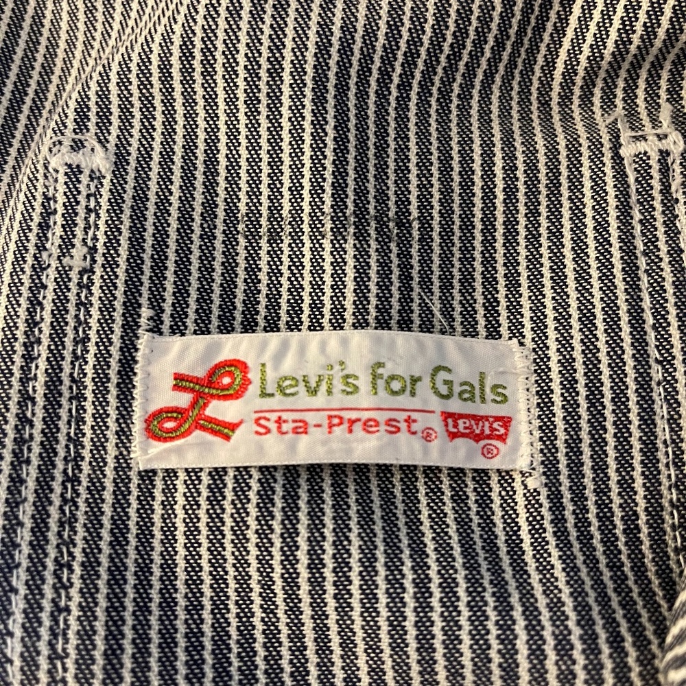 LEvis for gals big E